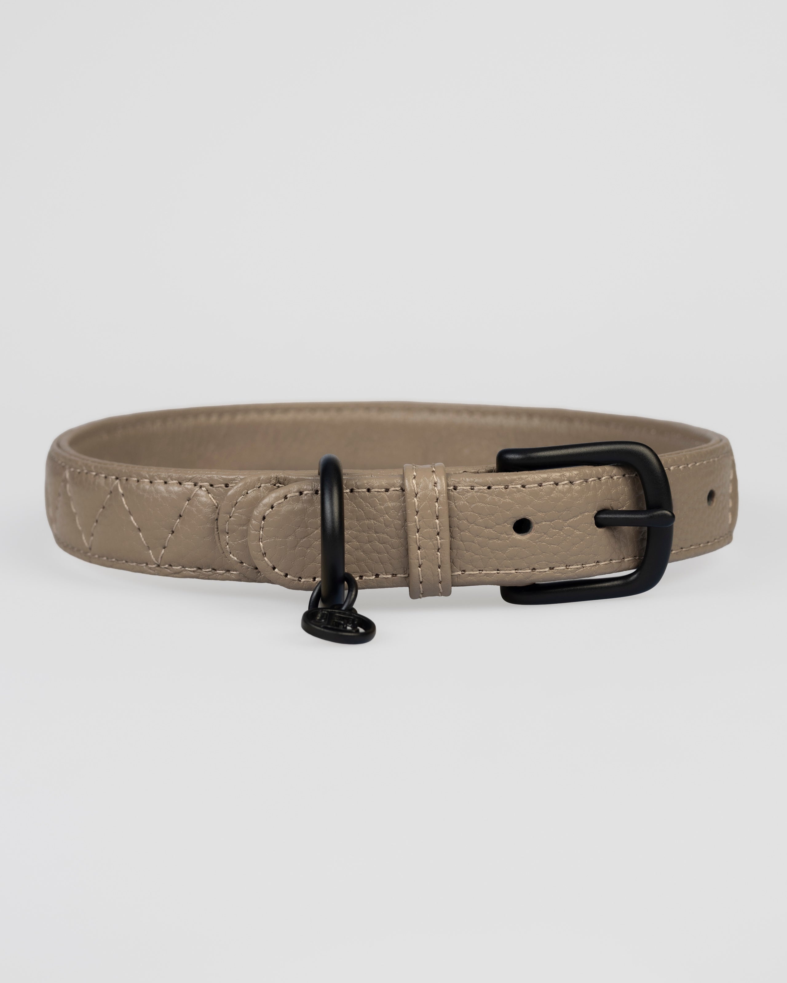 AURA  - Collar Quilted